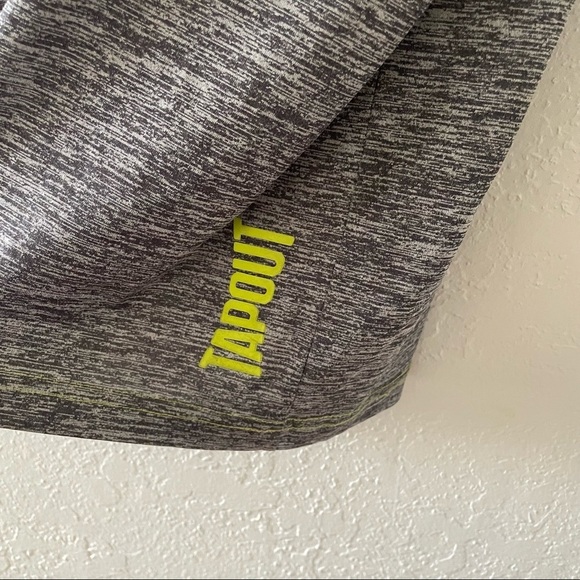 Tapout Size Large Men’s Graphic T Shirt Short Sleeve Charcoal Heather And Yellow - Picture 5 of 5